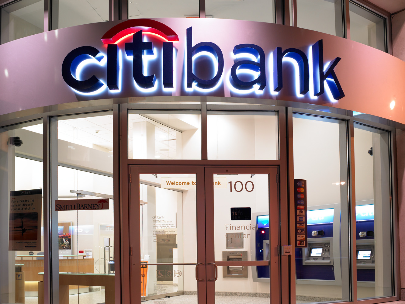 Citigroup Inc. (NYSE:C) rating cut led Apple stock down – (WFC, JPM, KEY)